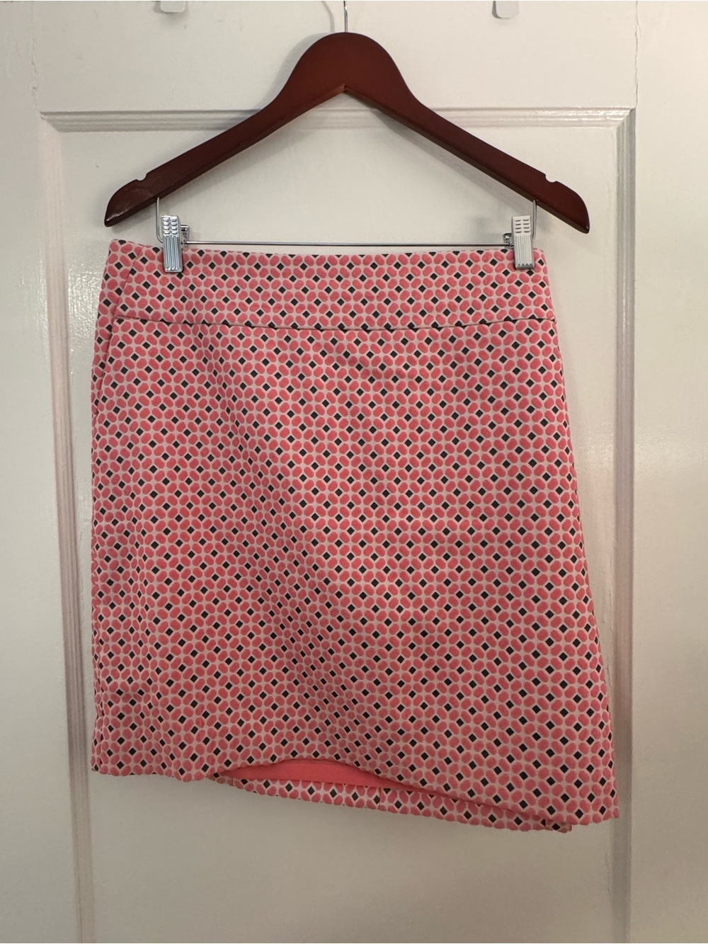Ann Taylor Pink Geometric-Print Mini Skirt